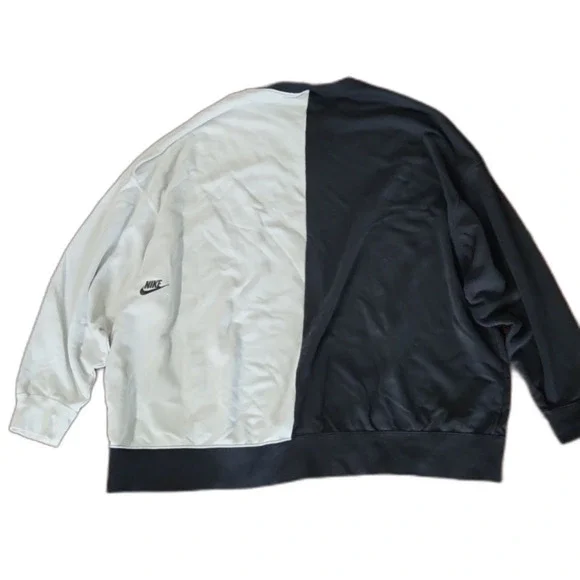 Nike Women's Oversized Fleece Dance Sweatshirt, Black/White, Size L, DV0328-010 - Picture 6 of 11